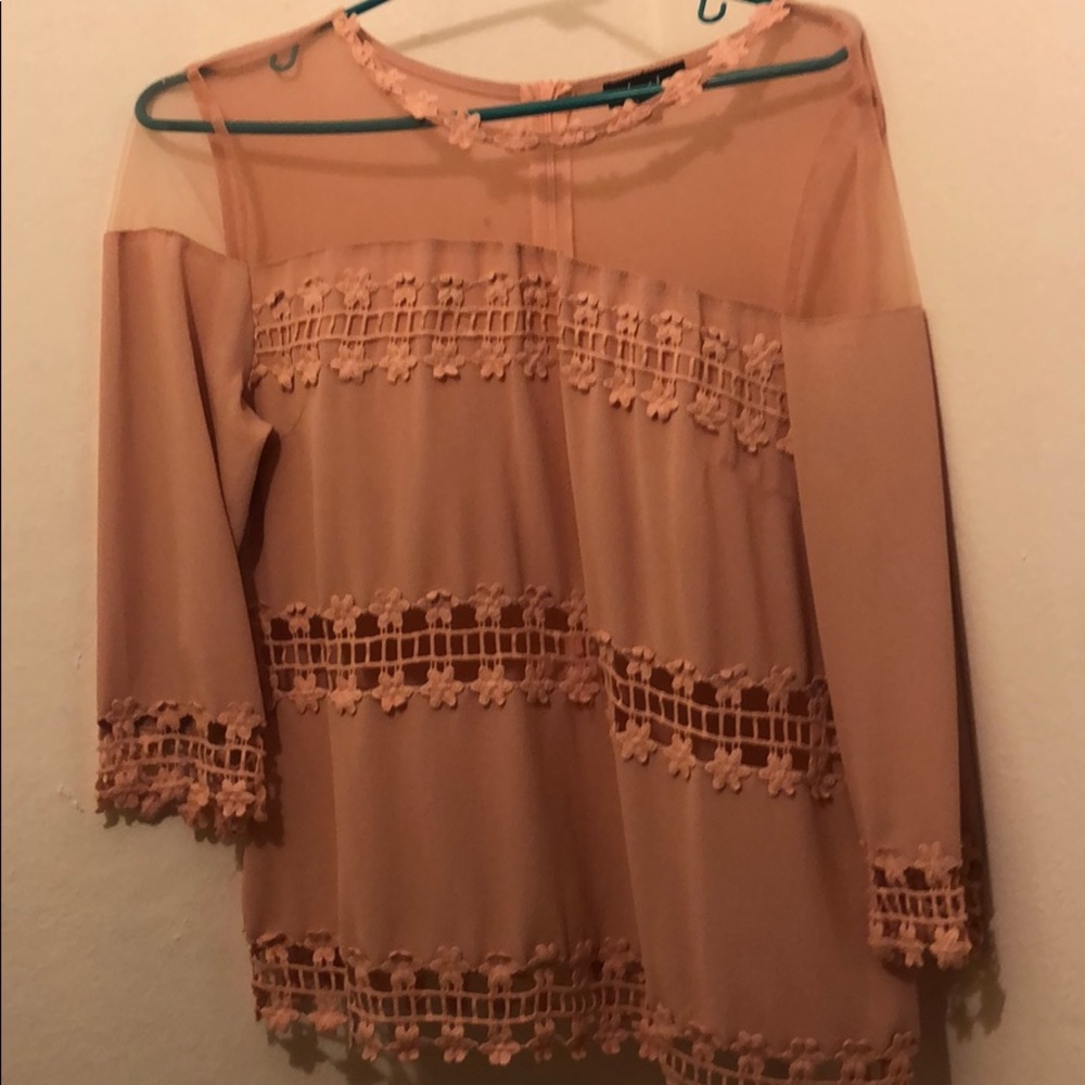 Lon-sleeved blouse
